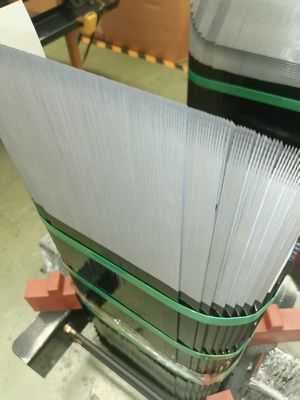 Rdzeń żelazny stosowany do transformatorów elektrycznych o mocy od 10 kW do 1100 kW